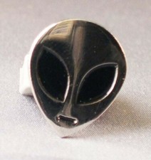 Listing image for CHROME ALIEN HEAD ENAMEL PIN BADGE - NEW