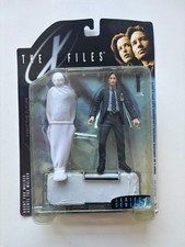 Listing image for The X-Files Action Figure Series 1 Collectible Toy 1998 SEALED